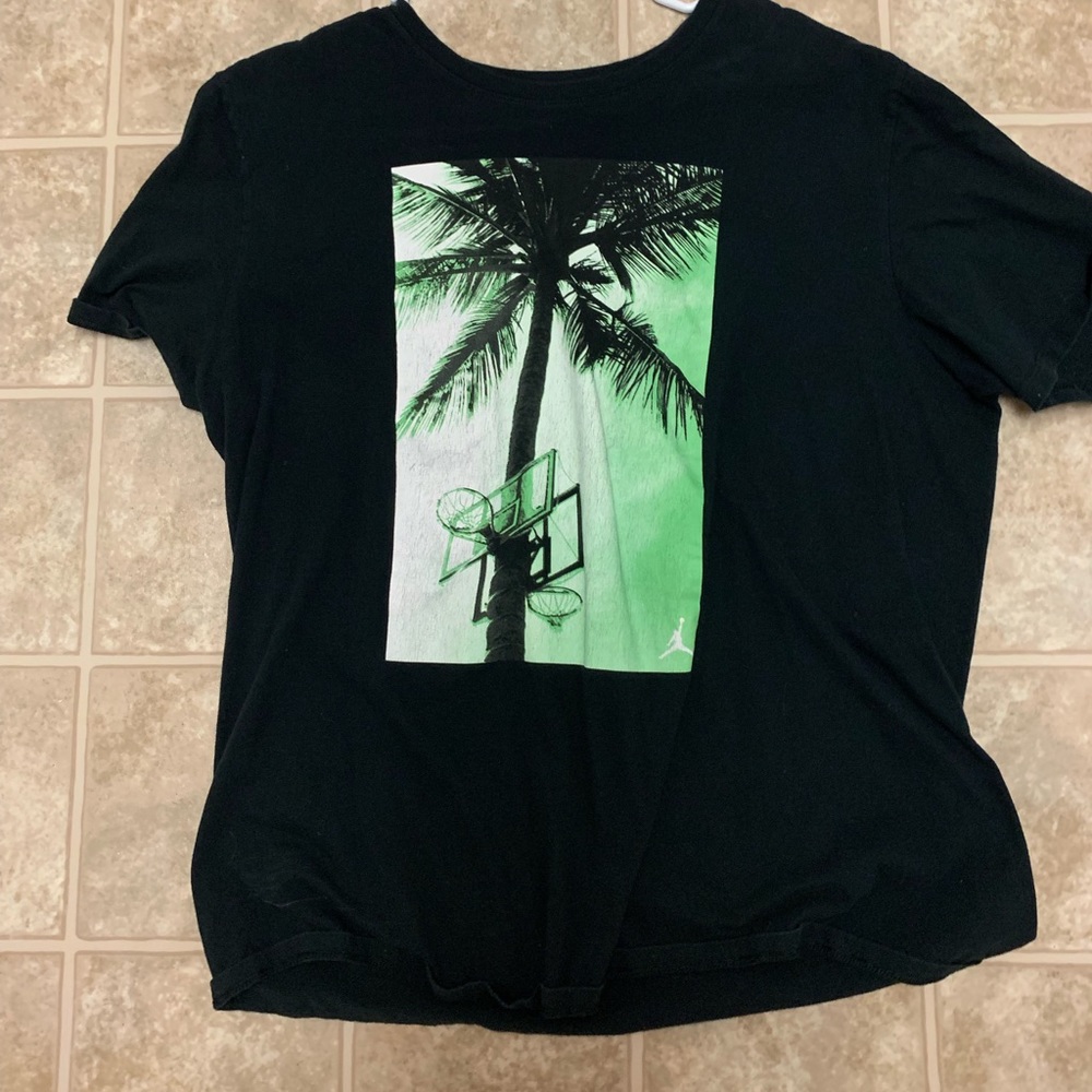 Air Jordan T-shirt.